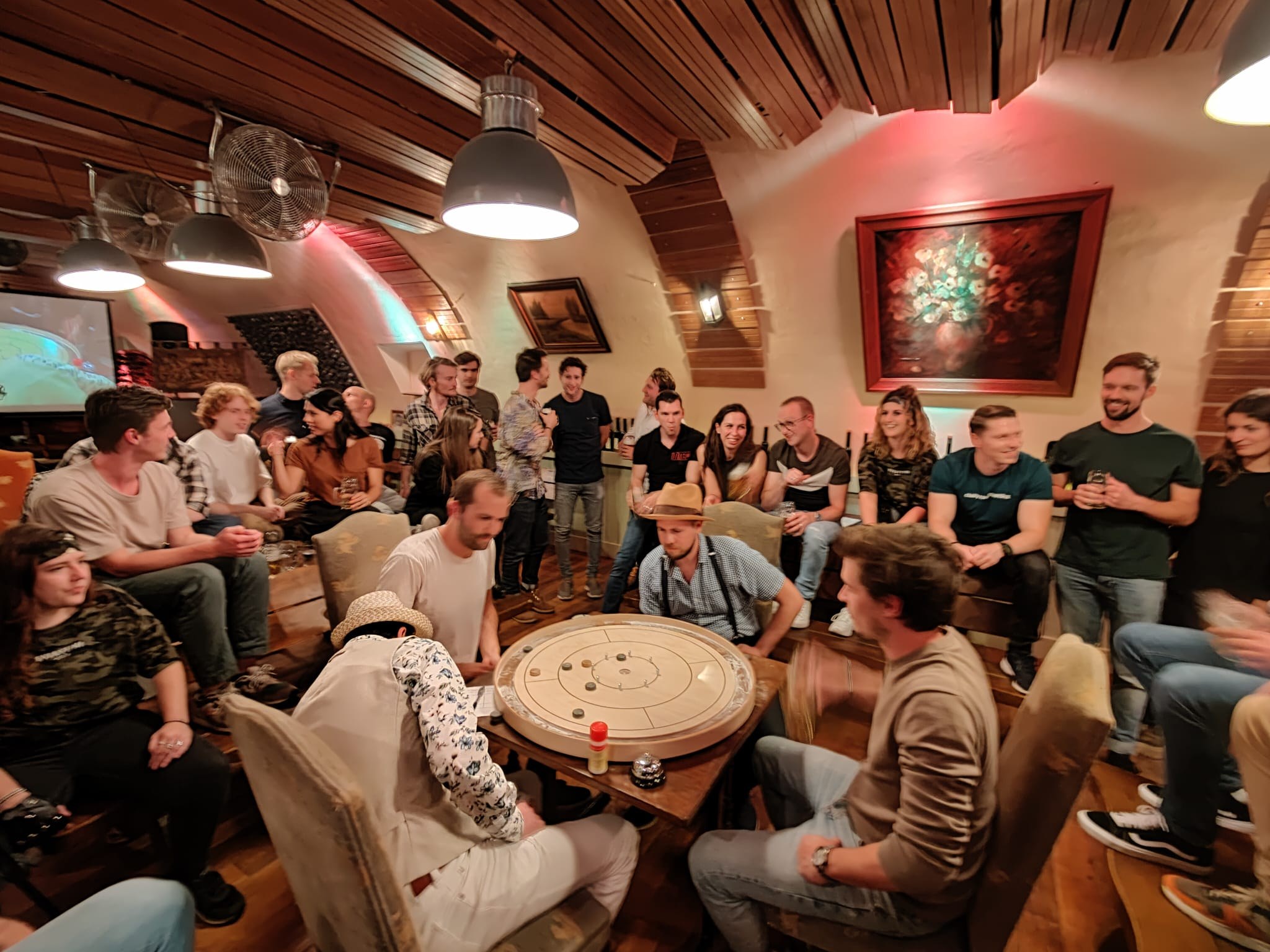 Volle zaal tijdens het NK Crokinole